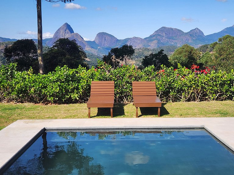 Alto Itaipava, casa com 3 suítes, piscina aquecida