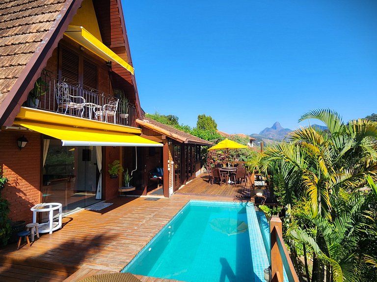 Beautiful mountain house with 4 bedrooms, a/c, heated pool i