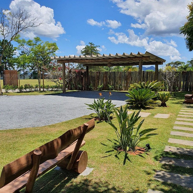 Casa do Alto Itaipava, 3 suítes, piscina com hidro aquecida