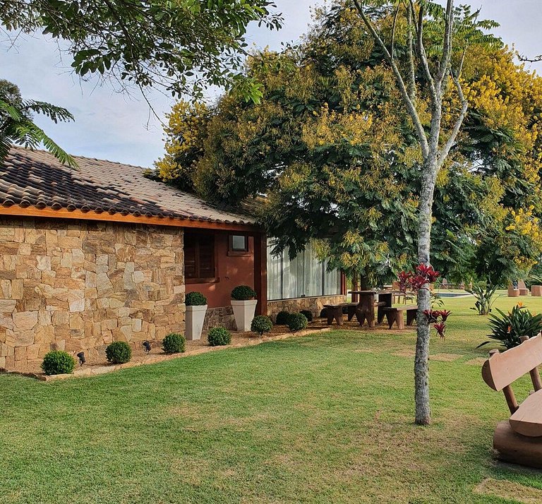 Casa do Alto Itaipava, 3 suítes, piscina com hidro aquecida