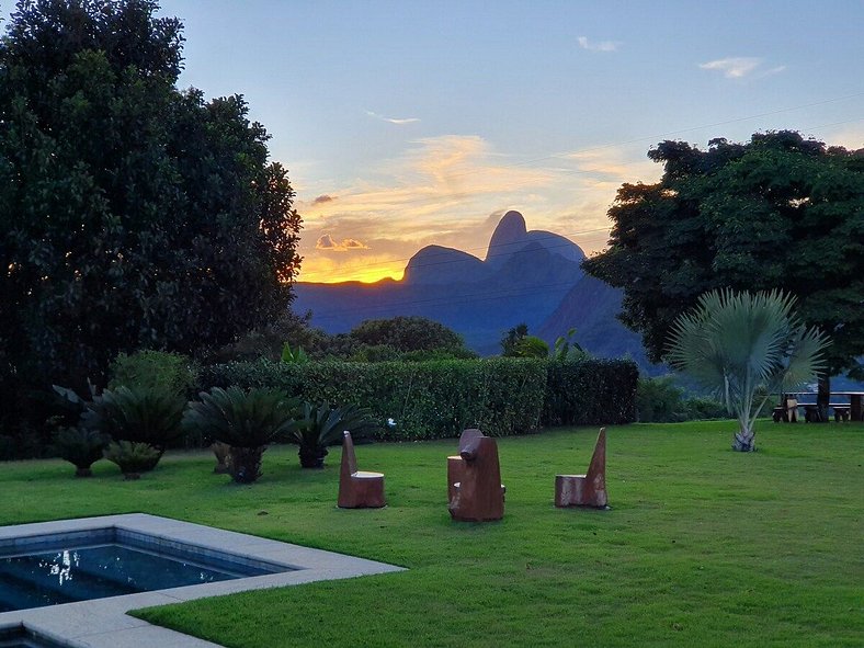 Casa do Alto Itaipava, 3 suítes, piscina com hidro aquecida