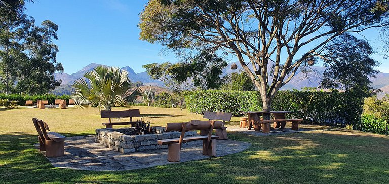 Casa do Alto Itaipava, 3 suítes, piscina com hidro aquecida