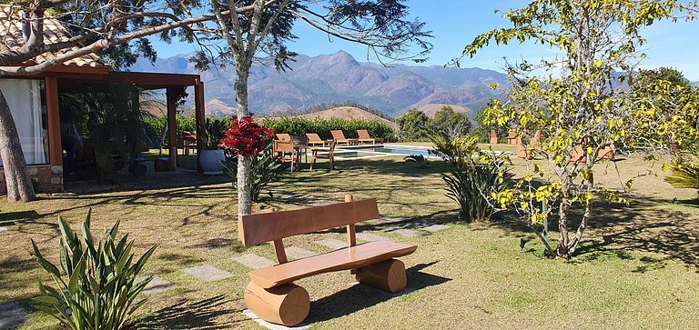 Casa do Alto Itaipava, 3 suítes, piscina com hidro aquecida