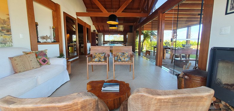 Casa do Alto Itaipava, 3 suítes, piscina com hidro aquecida