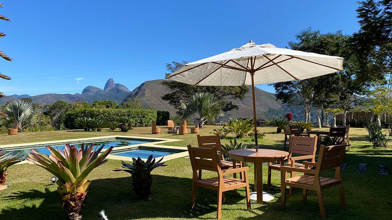 Casa do Alto Itaipava, 3 suítes, piscina com hidro aquecida