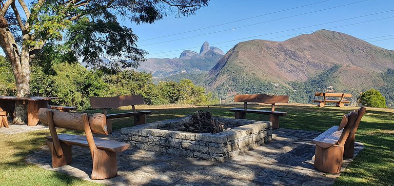 Casa do Alto Itaipava, 3 suítes, piscina com hidro aquecida