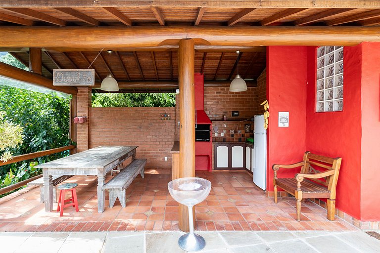 Casa Maria Comprida Araras: 5 quartos, piscina, área gourmet