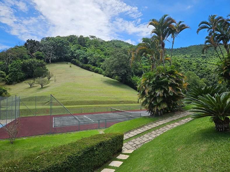 Casa Roseiras, sonho entre Itaipava e Secretário