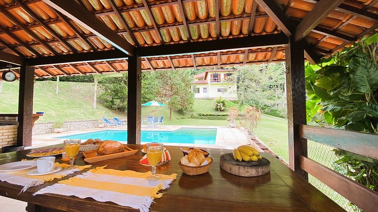 Casa Vargem Alegre, 4 quartos, piscina, gourmet e condomínio