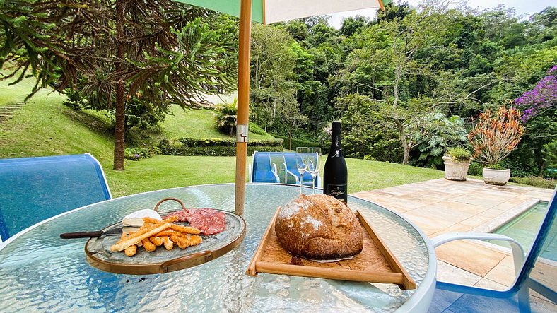 Casa Vargem Alegre, 4 quartos, piscina, gourmet e condomínio