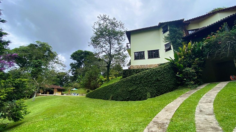 Casa Vargem Alegre, 4 quartos, piscina, gourmet e condomínio