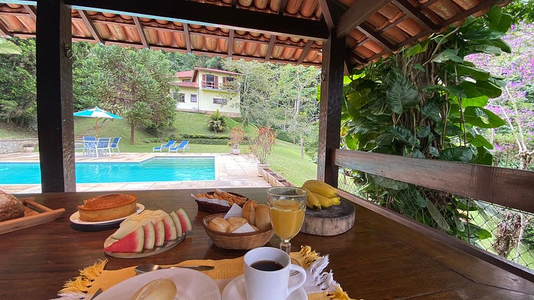 Casa Vargem Alegre, 4 quartos, piscina, gourmet e condomínio