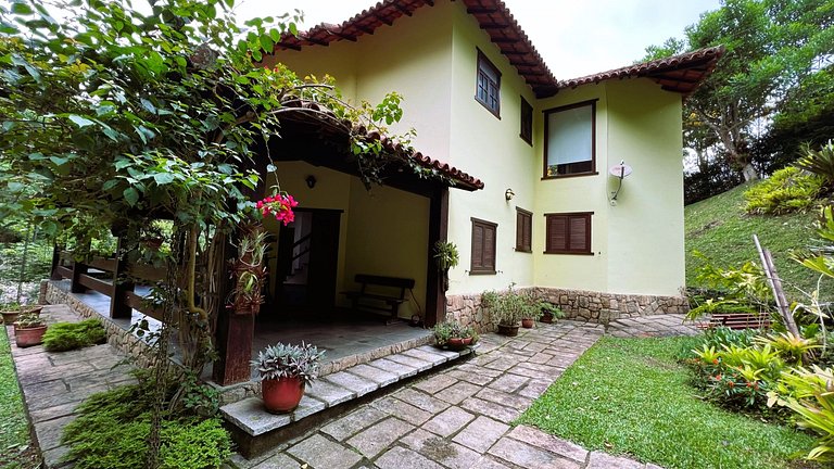 Casa Vargem Alegre, 4 quartos, piscina, gourmet e condomínio