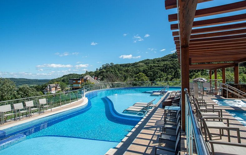 Golden Gramado Resort, quarto e sala completo para o feriado